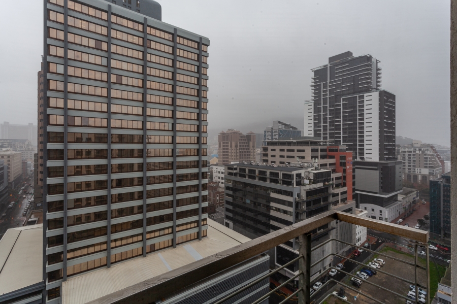 1 Bedroom Property for Sale in Cape Town City Centre Western Cape